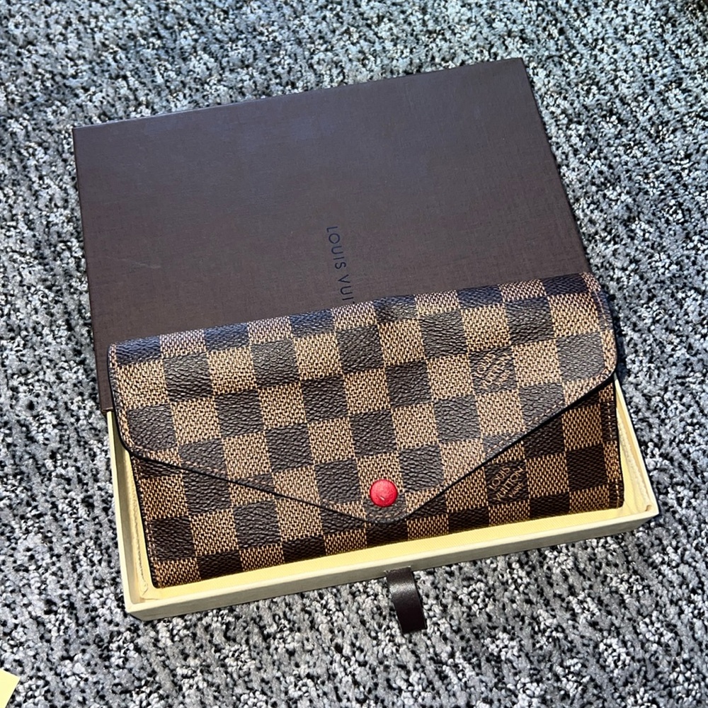Louis Vuitton Hand Wallet